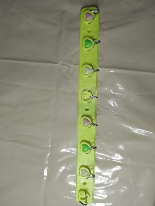 LADDLE HANGER PLASTIC 628
