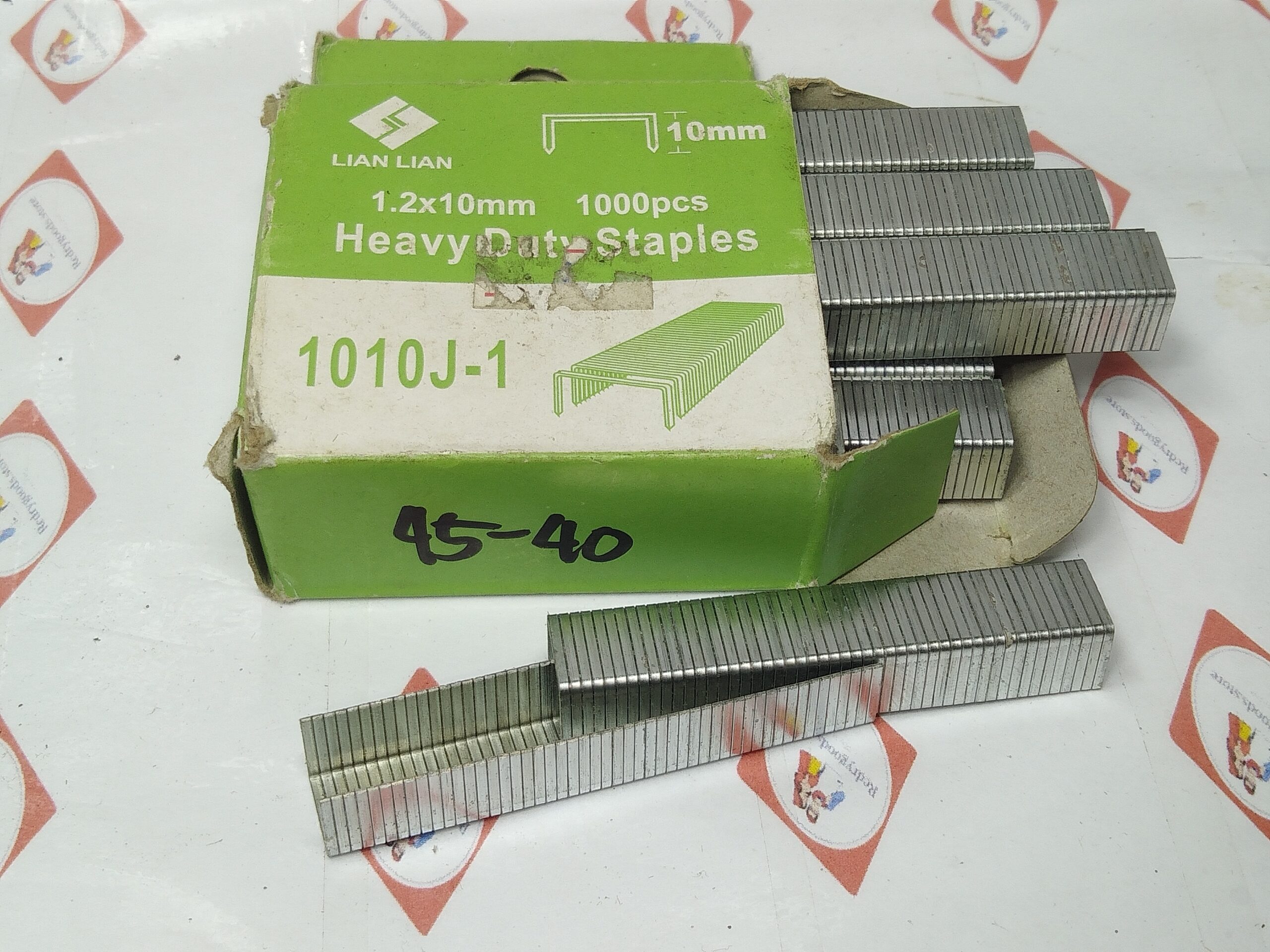 LIAN LIAN 1.2x10MM 1000PCS HEAVY DUTY STAPLES