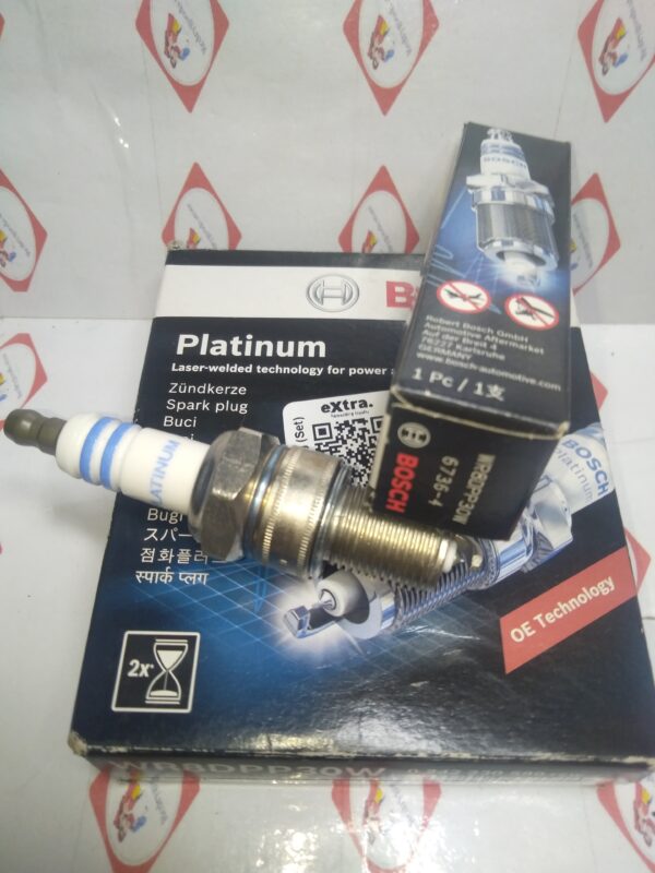 BOSCH SPARKPLUG PLATINUM PAMBOAT LONG #2