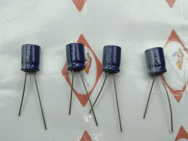 CAPACITOR 100V 47UF