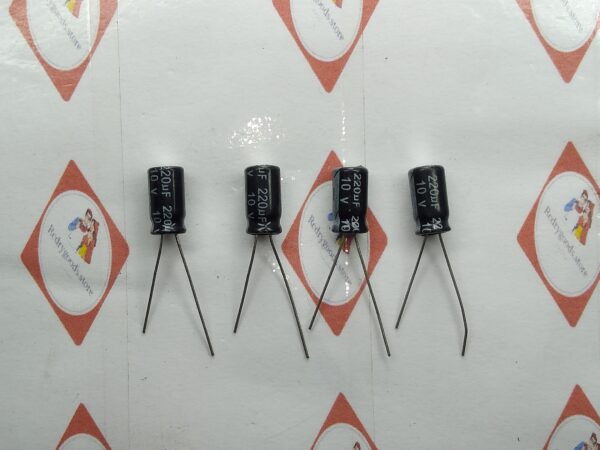 CAPACITOR 10V 220UF