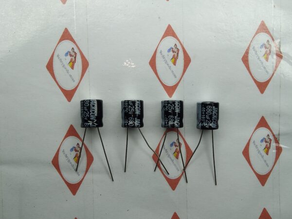 CAPACITOR 25V 680UF
