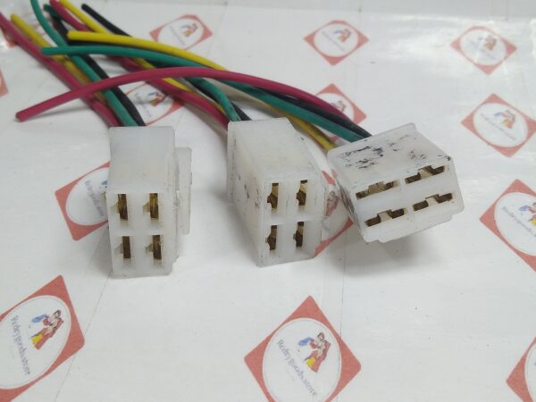 SOCKET REGULATOR 4PINS LH22 #25