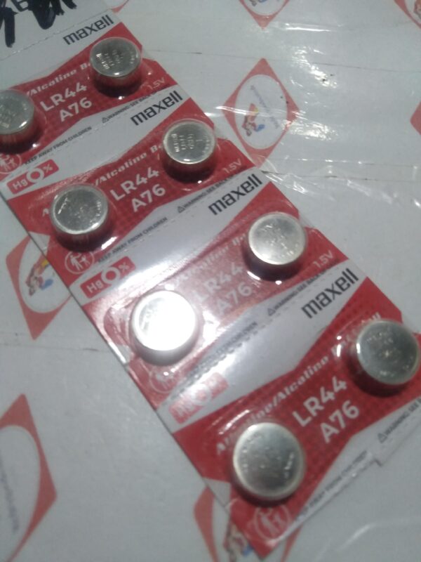 MAXELL ALKALINE BATTERY LR44 A76
